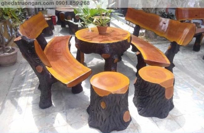 bàn ghế đá giả gỗ sân vườn