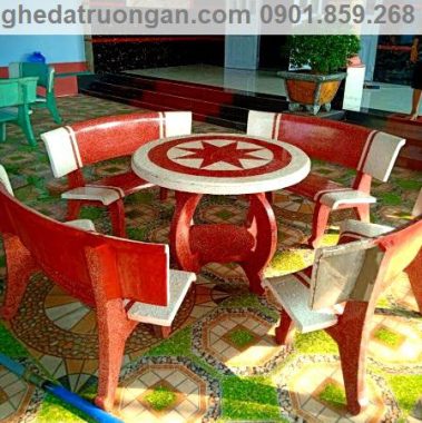Bàn ghế đá chân Hà Nội 4 ghế trắng đỏ