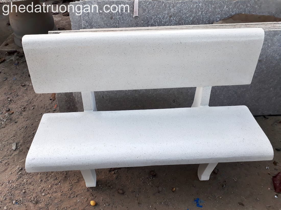 ghế đá mài granito màu trắng