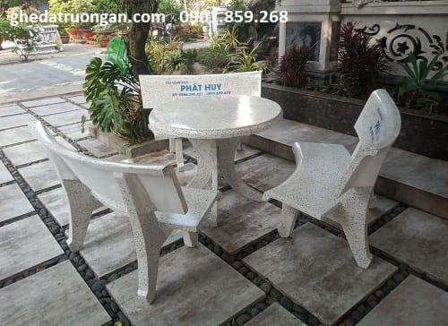 bàn ghế đá quận 11