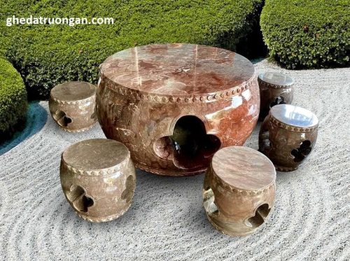 bàn ghế đá tự nhiên