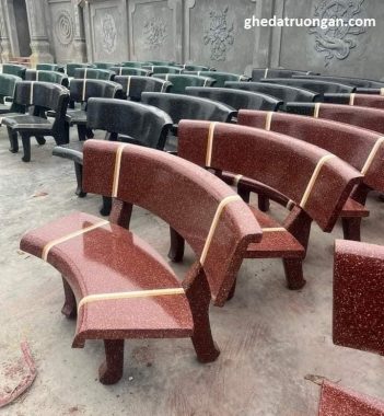 ghế đá tại xưởng
