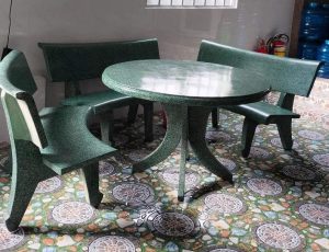 bàn ghế đá cũ sau khi mài bóng lại