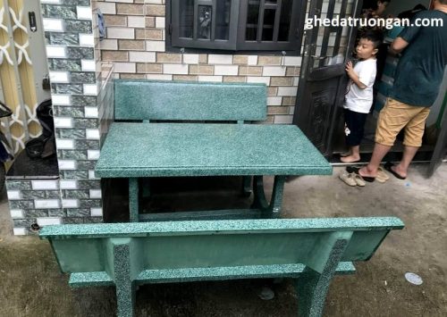 Bàn ghế đá chữ nhật xanh